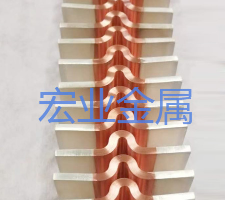 電鏈接器